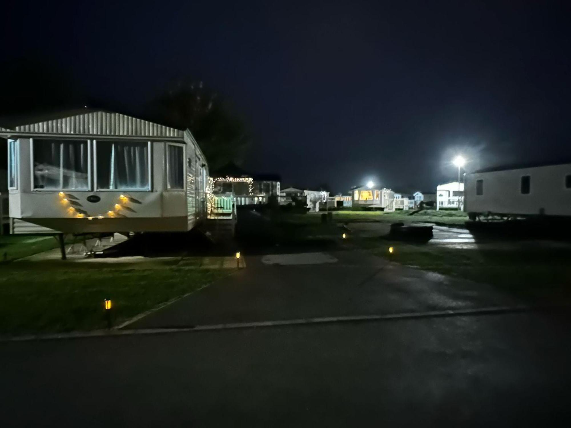 Tattershall Lakes Hot Tub Lodge Breaks Exteriér fotografie